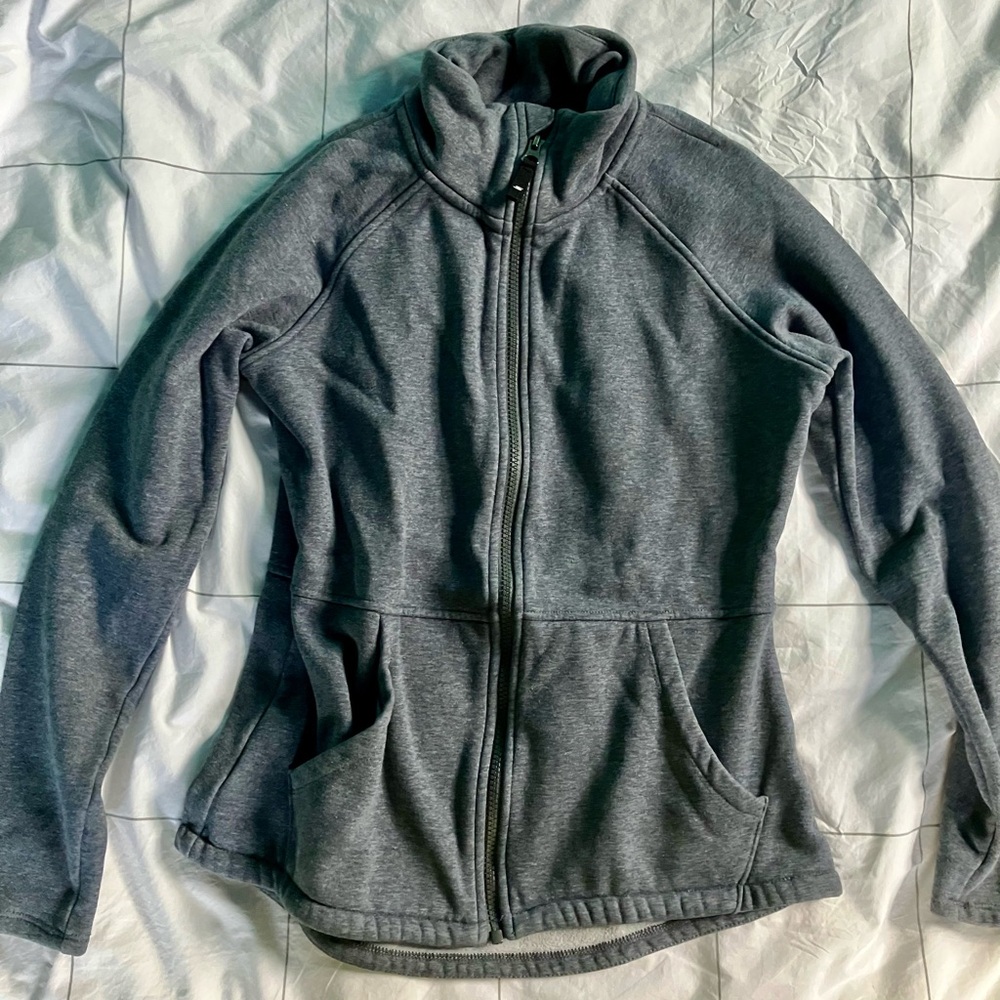 Skechers Gray Fleece Jacket Women’s Size Small Zip-Up Lightweight Casual Layer